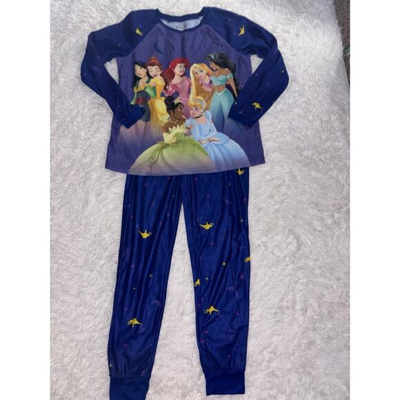 Disney Princess Girls Sz. 10/12 Two Pc. Pj Set. Cute, Comfortable - Picture 1 of 8